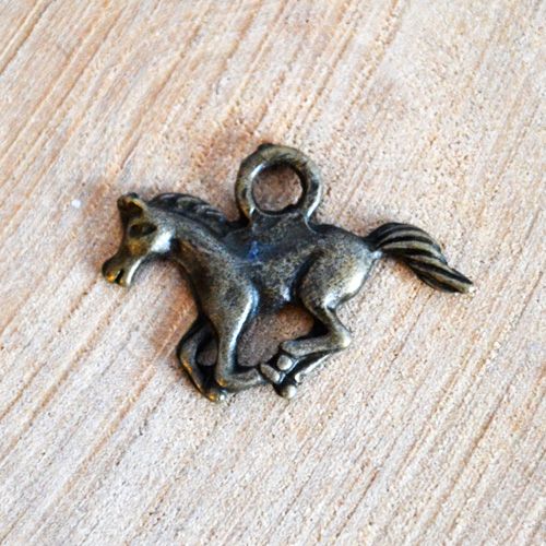 Подвеска металлическая "Конь", цвет бронзовый