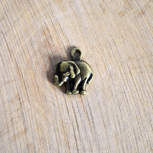 Подвеска металлическая "Слон", цвет бронзовый