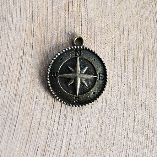 Подвеска металлическая "Компас", цвет бронзовый