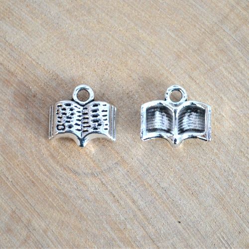 Подвеска металлическая "Раскрытая книга", цвет серебряный