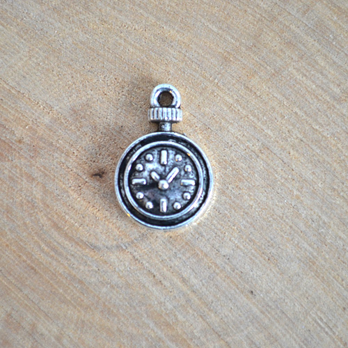 Подвеска металлическая "Карманные часы", цвет серебряный