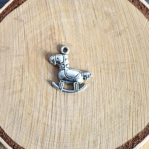 Подвеска металлическая "Лошадка", цвет серебряный